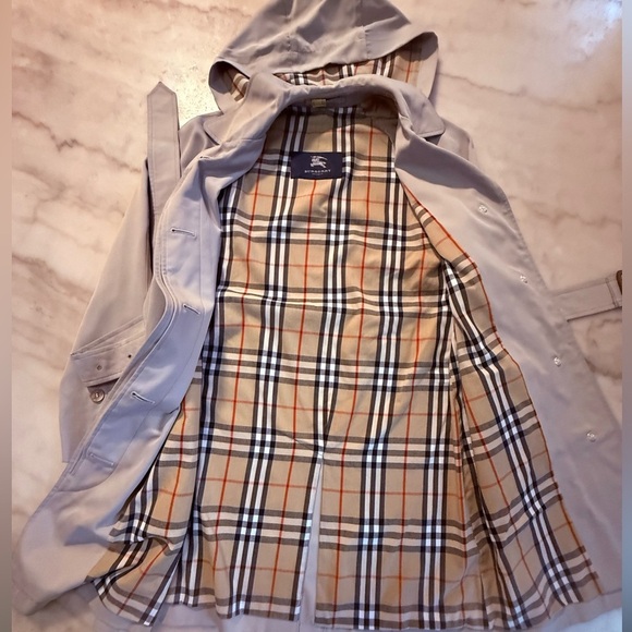 Burberry London women’s Vintage Joce trench Coat - Picture 10 of 15
